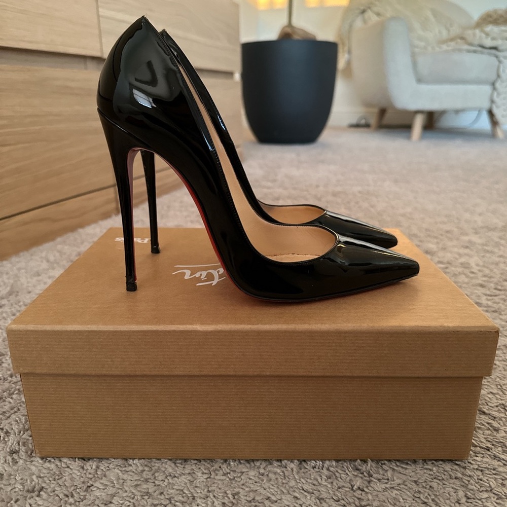 Christian Louboutin So Kate Heels Black